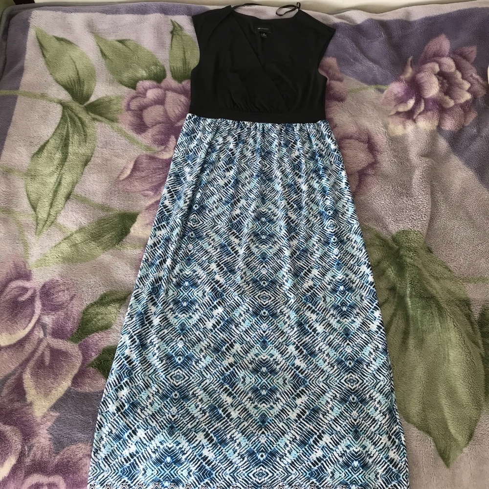 AB Studio Sleeveless Maxi Dress - Picture 6 of 8